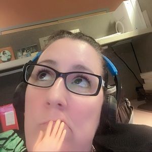 Meet your Posher, Kristin